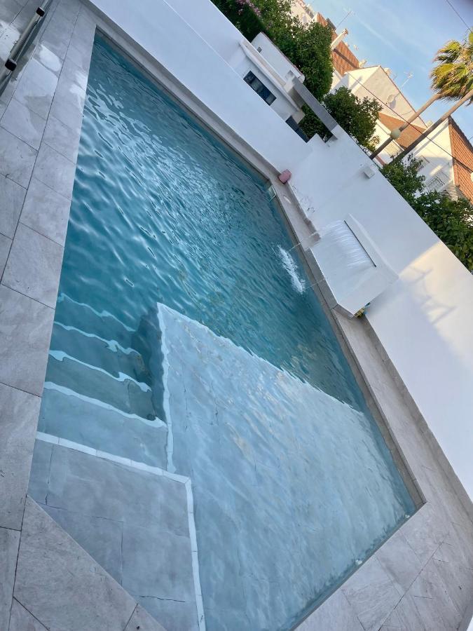 Mediterranean House - Habitaciones Privadas En Casa Compartida マイレナ・デル・アルハラフェ エクステリア 写真