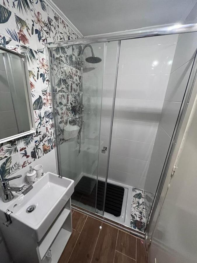 Mediterranean House - Habitaciones Privadas En Casa Compartida マイレナ・デル・アルハラフェ エクステリア 写真