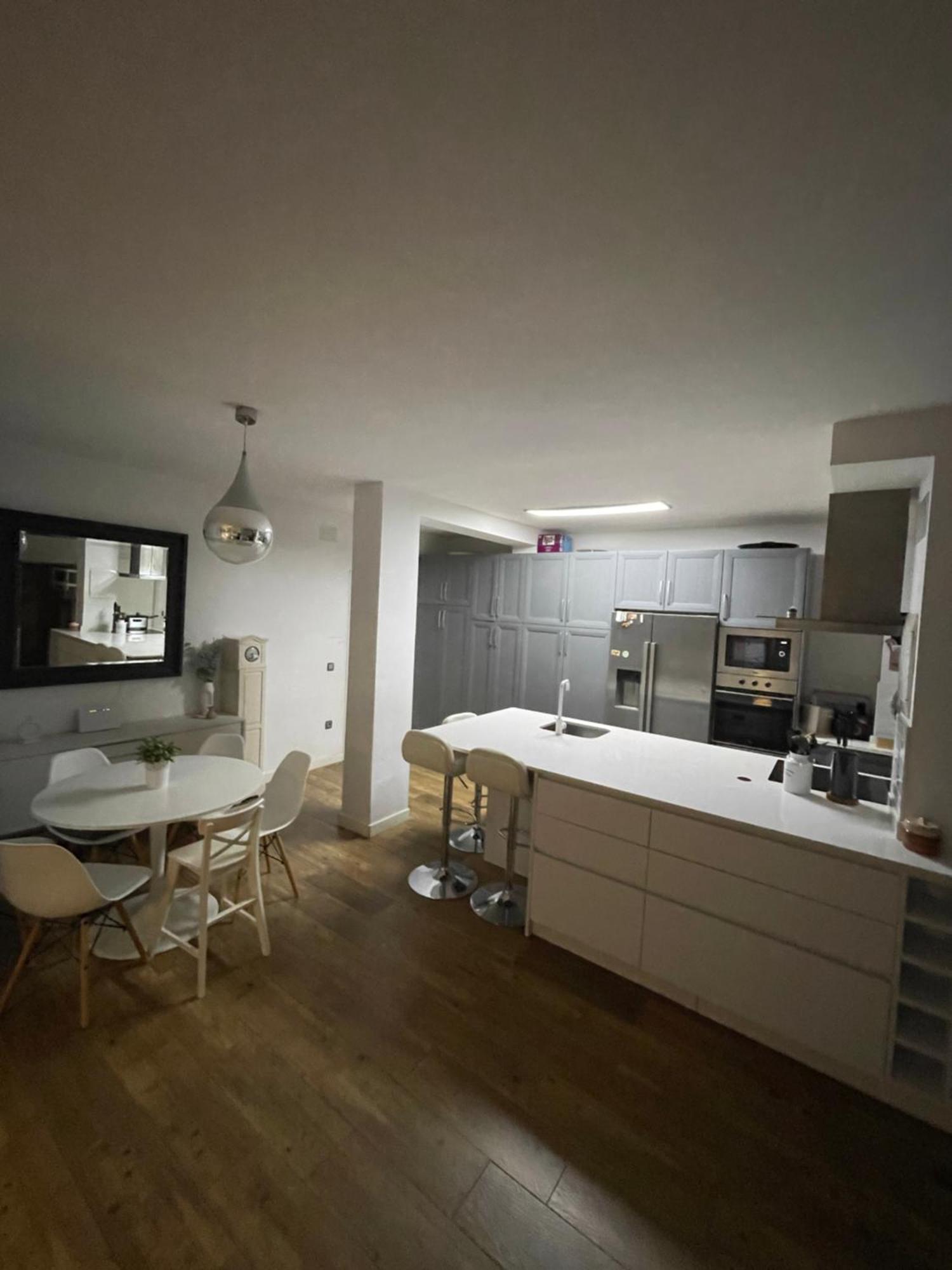 Mediterranean House - Habitaciones Privadas En Casa Compartida マイレナ・デル・アルハラフェ エクステリア 写真